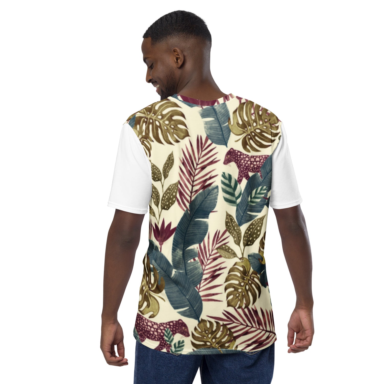 Camiseta Jaguar Vermelha na Floresta