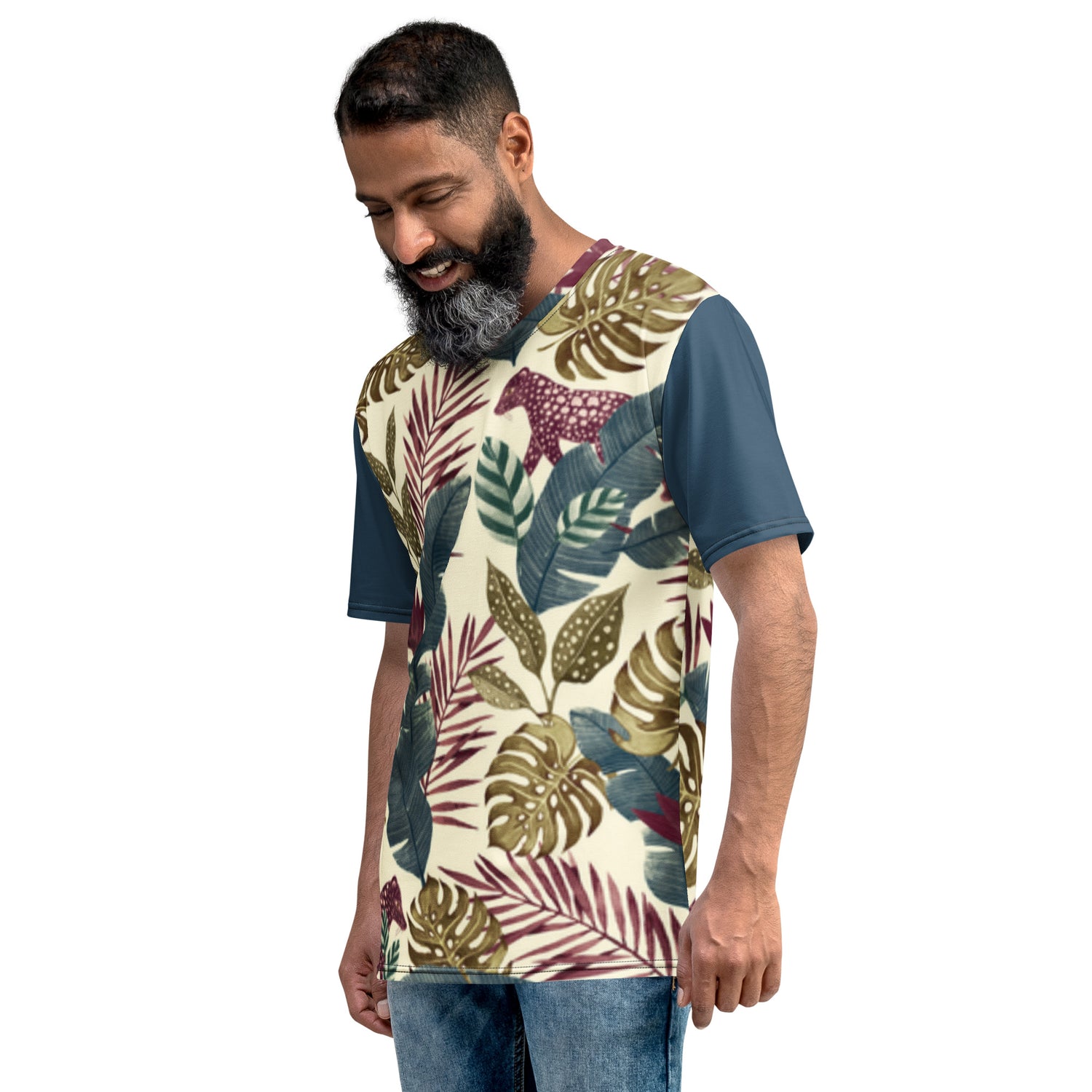 Camiseta Jaguar Vermelha na Floresta com Mangas Azul Escuro