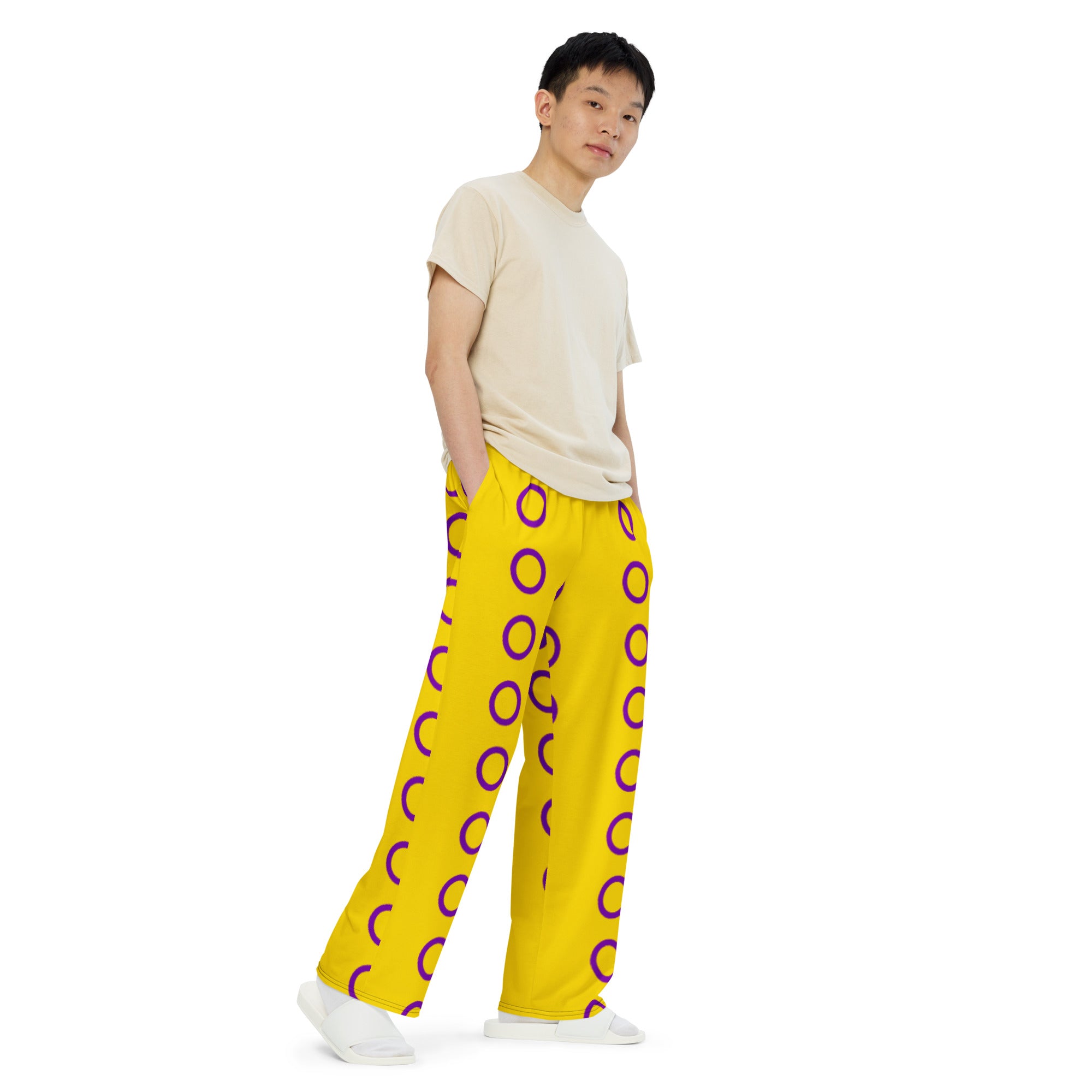 Pantalones anchos con bandera del Orgullo Intersex