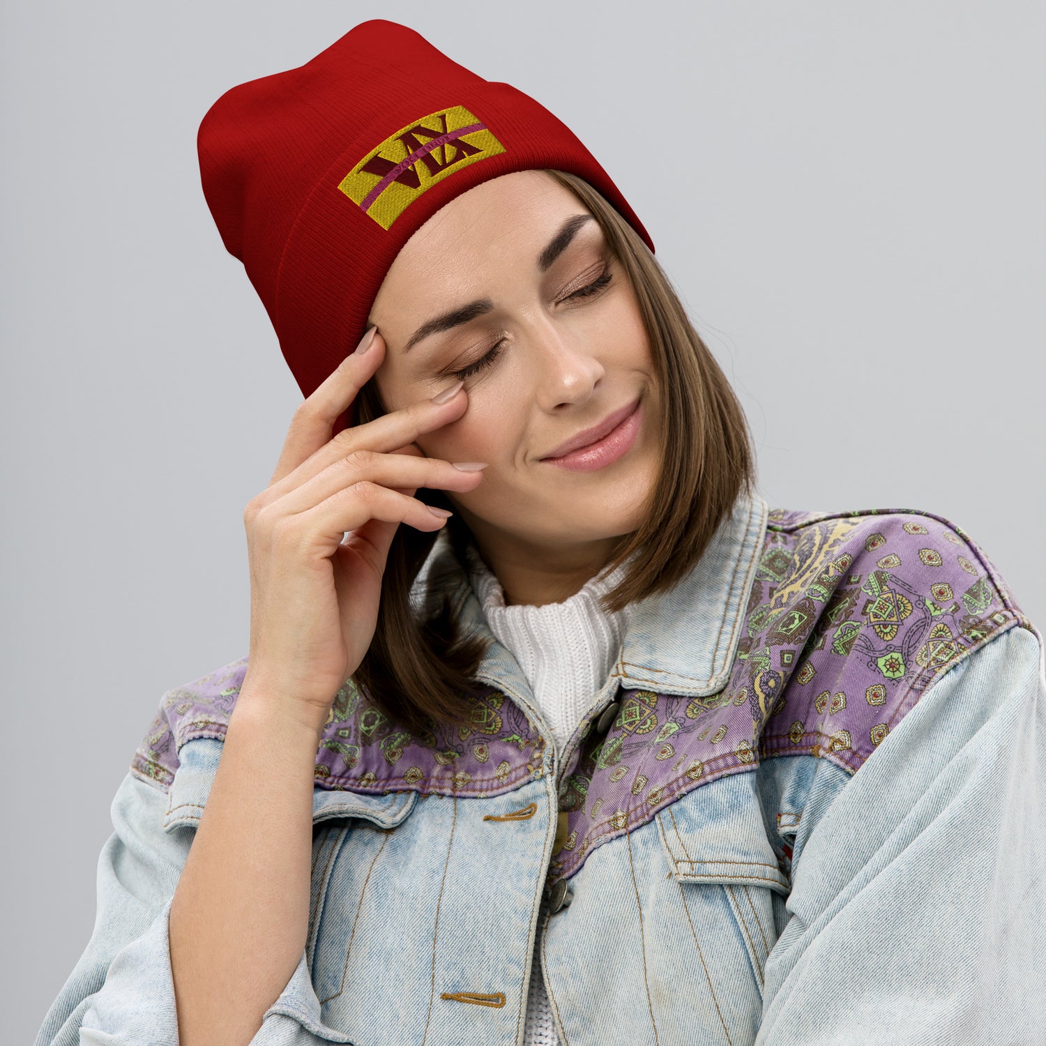 Embroidered Beanie Voce Lindx