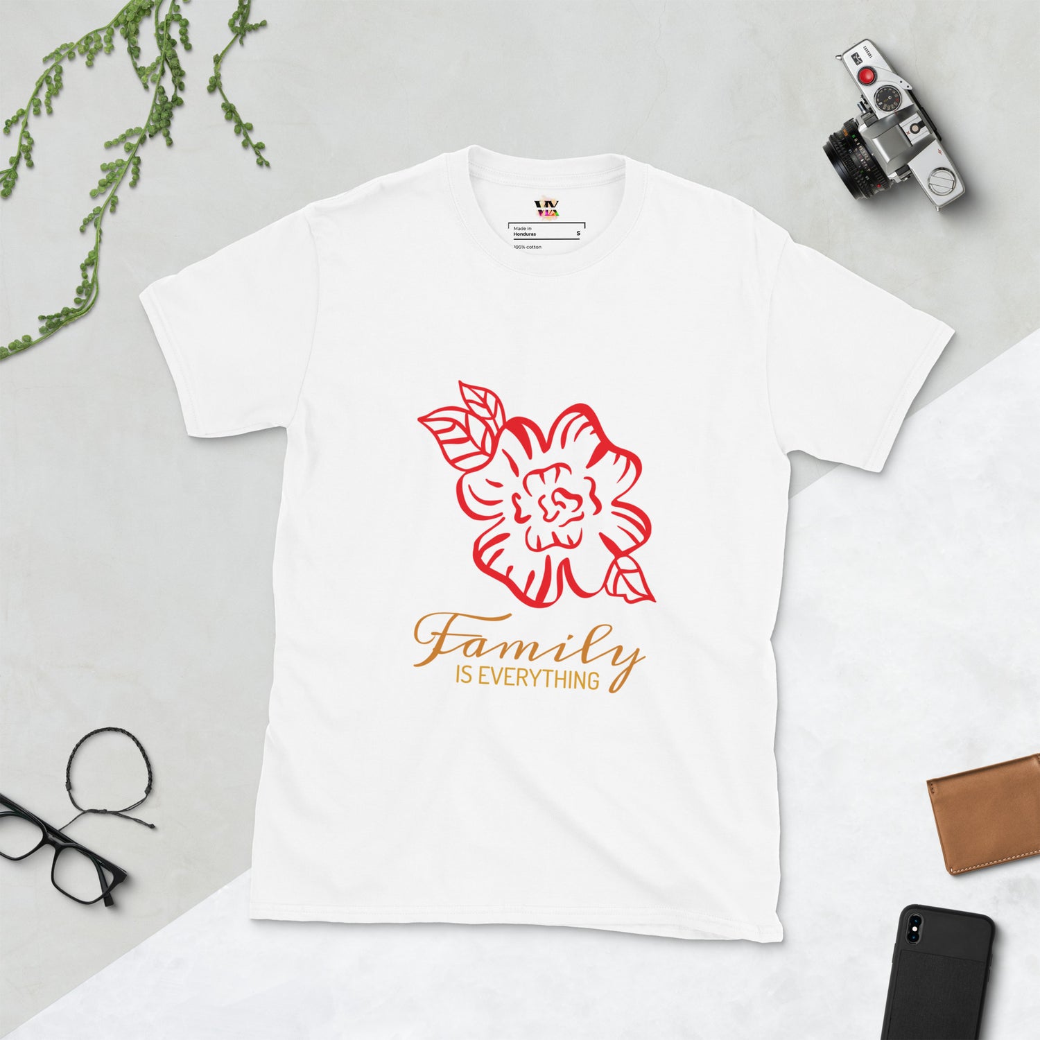 Camiseta Manga Curta Family Is Everything